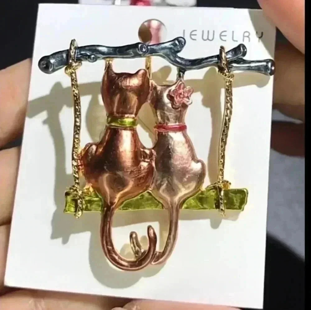 Kitties lover couple Hot Cloth Dress Hat Brooch - Picture 1 of 2